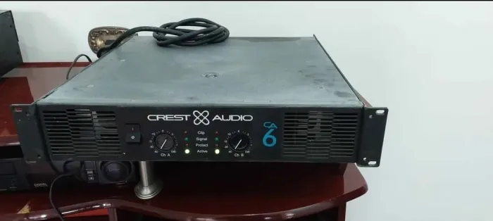 Potência Crest Audio CA6