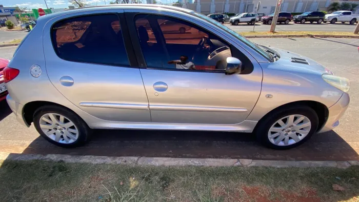 Peugeot 207 XS 1.6 Flex 16V 5P Aut. 2010