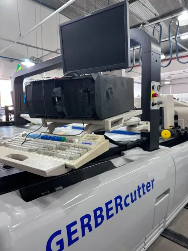 Máquina de Corte Automático Têxtil Gerber - GT3250