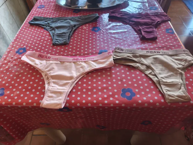 Vendo 10 calcinhas novas não entrego