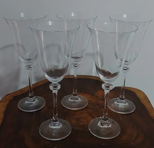 Jogo de 5 taças cristal para vinho Bohemia