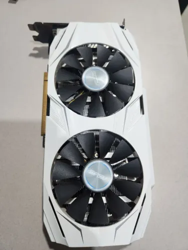 Placa de video gtx 1060 3gb ASUS