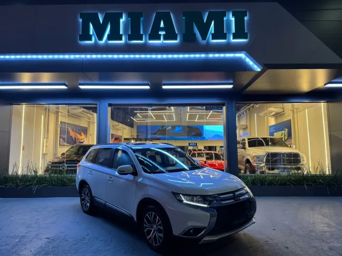 Mitsubishi Outlander 2.0 16V 160cv Aut. 2016