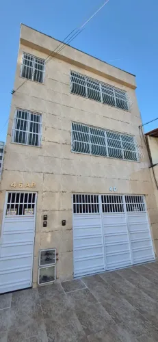 Casa com 2 Quartos para alugar | Quintino Cunha