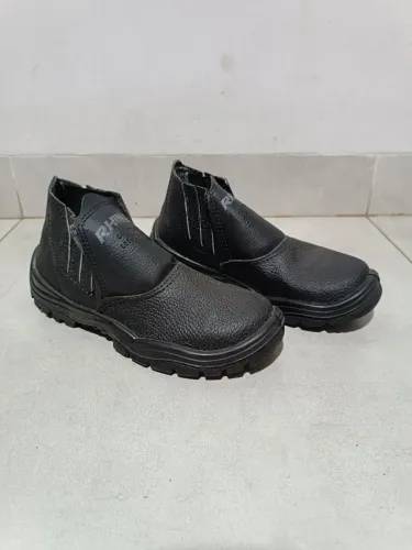 Botina Bota EPI bico PVC N: 38
