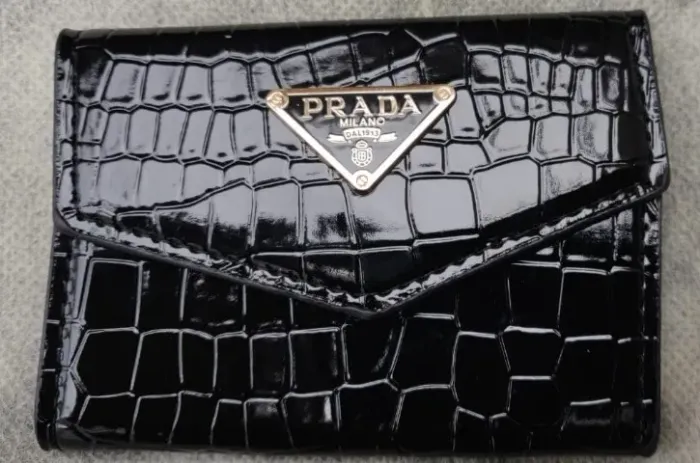 Carteira Prada Couro Croco Verniz Preta Porta Cartões Feminina