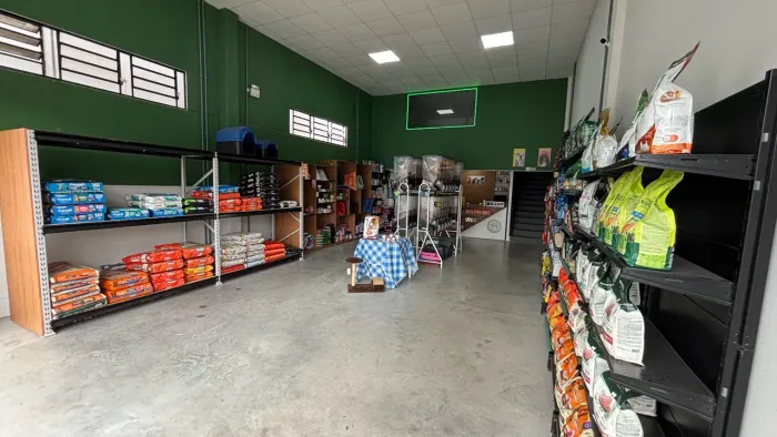 VENDE-SE PETSHOP/BANHO E TOSA/CONSULTÓRIO VETERINÁRIO