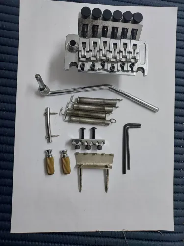 Floyd Rose Tremolo  