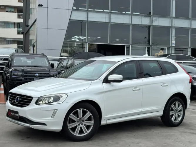 Volvo XC-60 XC 60 T-5 Dynamic 2.0 FWD Turbo Gasolina 4P AUT 2017