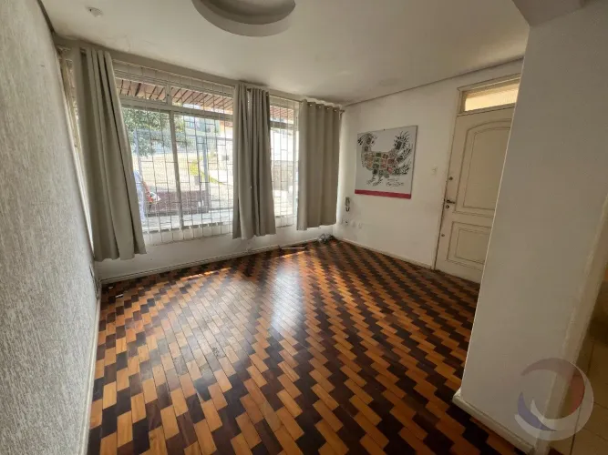 Casa Comercial em Centro