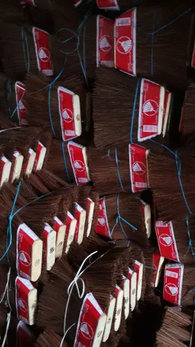 Fábrica de vassouras Varre Legal, fornecemos vassouras no atacado, preço bom e qualidade