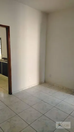 Casa com 2 dormitórios para alugar, 80 m² por R$ 1.980,00/mês - Jardim Everest - Hortolând
