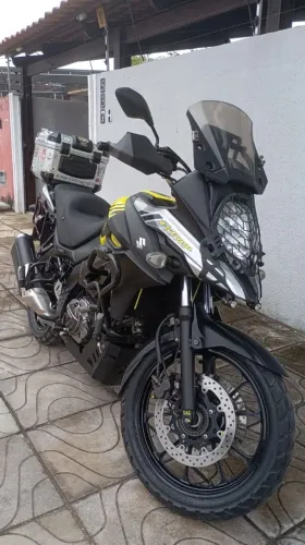 V Strom 2018 (Aceito trocas)