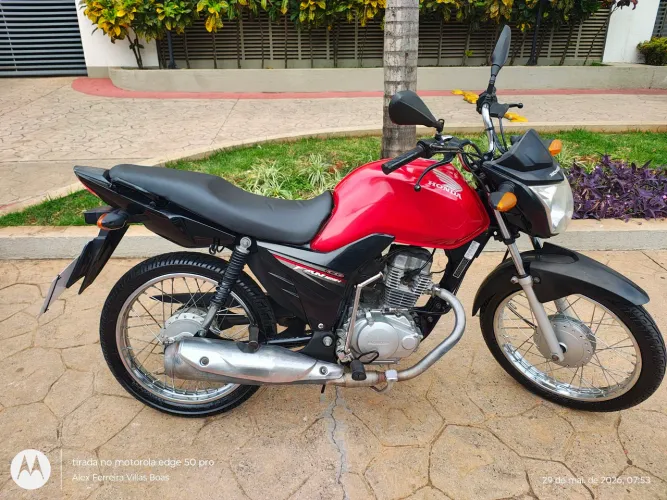 CG TITAN 125 I 2017 com 88 mil km, revisada, Isenta de IPVA, 02 pneus novos 