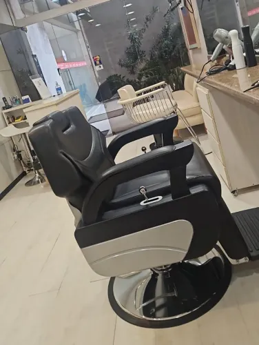 Móveis ou itens de barbearia e salões 