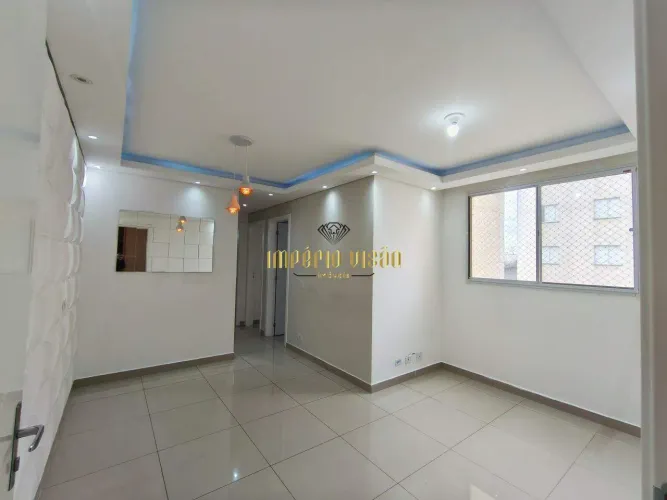 Apartamento á Venda de 2 dormitórios no Condomínio Portal do Sol no bairro Vila Nova Amori