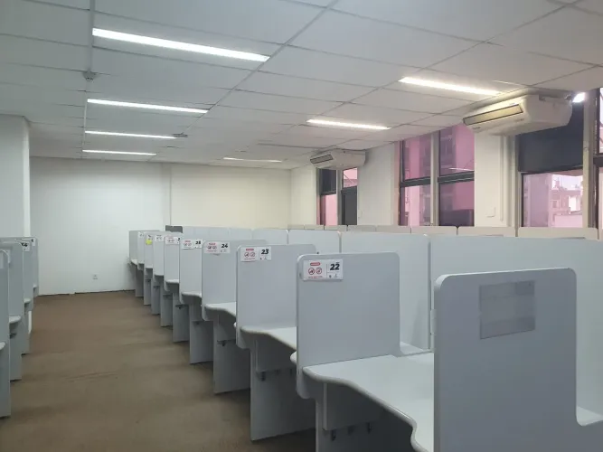 Conjunto comercial para locação, República, São Paulo, SP