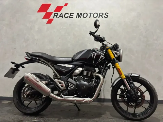 TRIUMPH SPEED 400 PRETO 2025