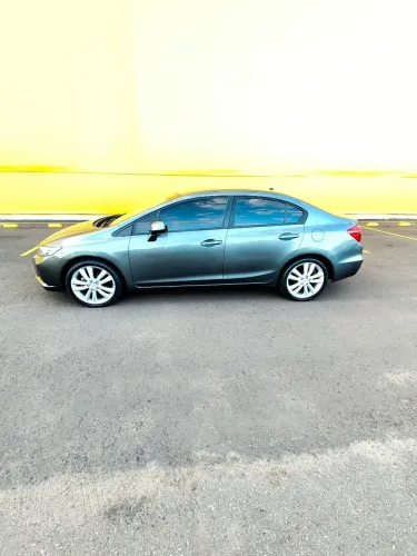 Honda Civic Sedan LXS 1.8/1.8 Flex 16V Aut. 4P 2012