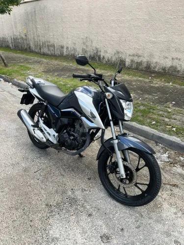 Titan 160 2023 único dono EXTRA 30 mil km