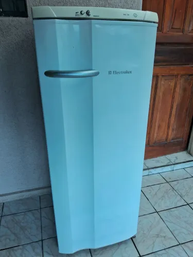 Geladeira Electrolux 240litros $399,00