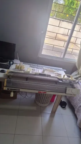 MAQUINA DE TRICO LANOFLIX SILVER SUPER CONSERVADA OTIMAS CONDIÇOES DE USO 