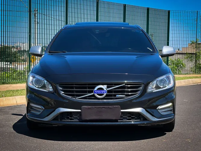 Volvo V60 T-5 R-desing 2.0 5P 2015