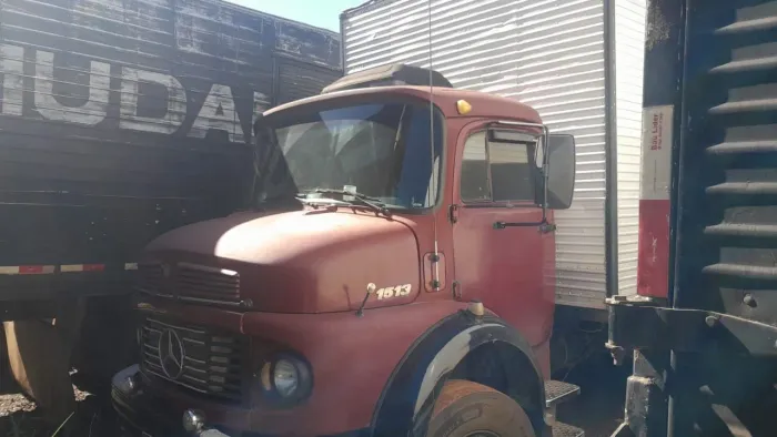 CAMINHAO MERCEDES 1513
