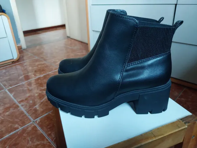Bota via marte tratorada