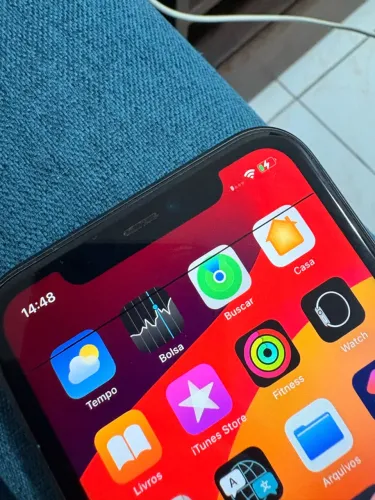 iPhone 11 - 64gb com 70% da bateria 