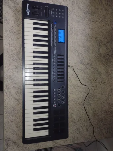 CONTROLADOR DE AUDIO AXION 49