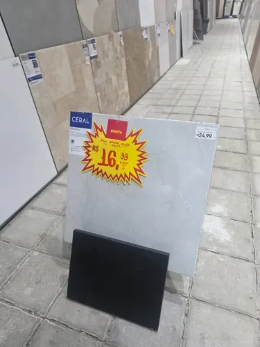 PISO CERÂMICO 43X43 R16,99M² ( falar com LUCÍRIA )