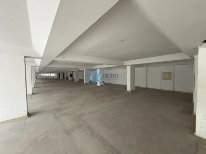 Andar Comercial - 560m² - Para Locação no Centro de Petrópolis / RJ