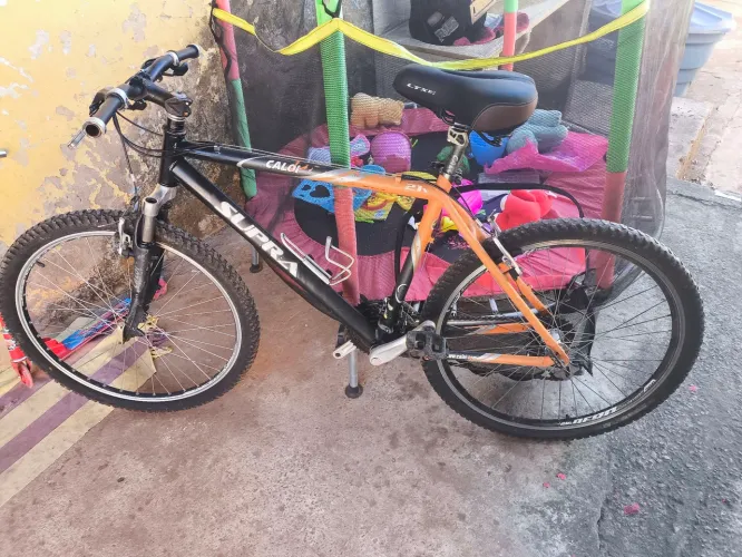 Bicicleta semi nova