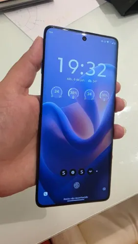 Moto Edge 60 Pro - 256 gb - Única dona, carregador turbo 90w original, caixa