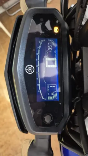 Excelente Moto Yamaha
