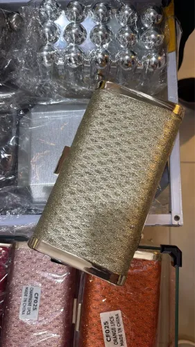 Bolsa clutch 