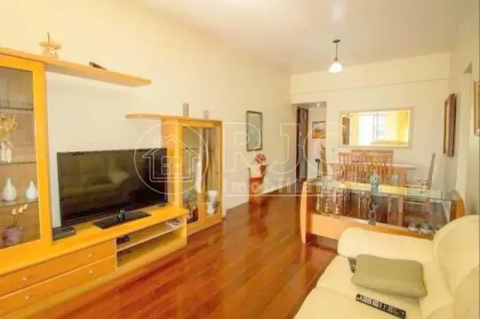 Apartamento para venda possui 96 metros quadrados com 1 quarto em Vila Isabel - Rio de Jan