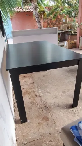 Mesa de 4 lugares nova 