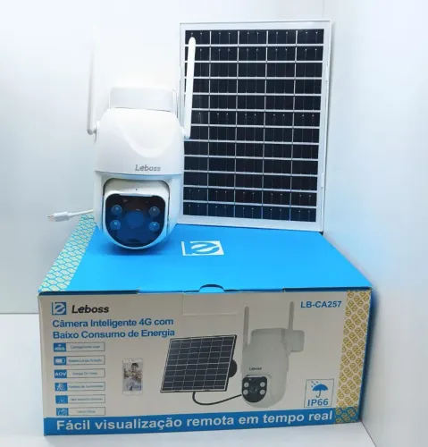Câmera de segurança com placa solar