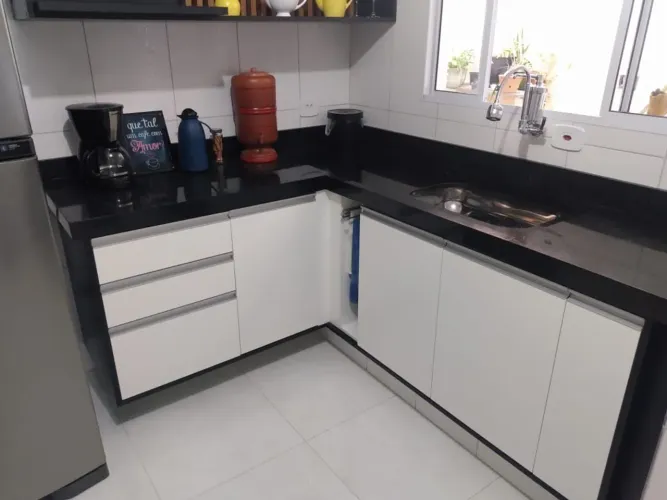 Montador e reparador de móveis ?