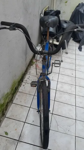 Bicicleta aro 26 pegar e andar com bagageiro e algodão para o carona