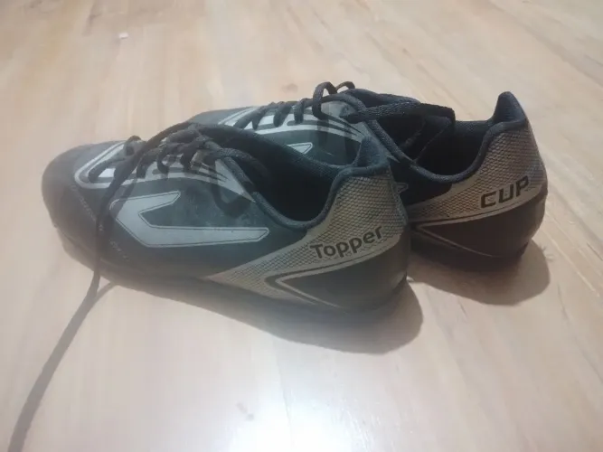 Chuteira topper