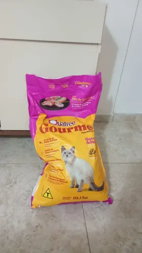Ração Quatree Gourmet para Gatos Adultos Sabor Mix de Carnes