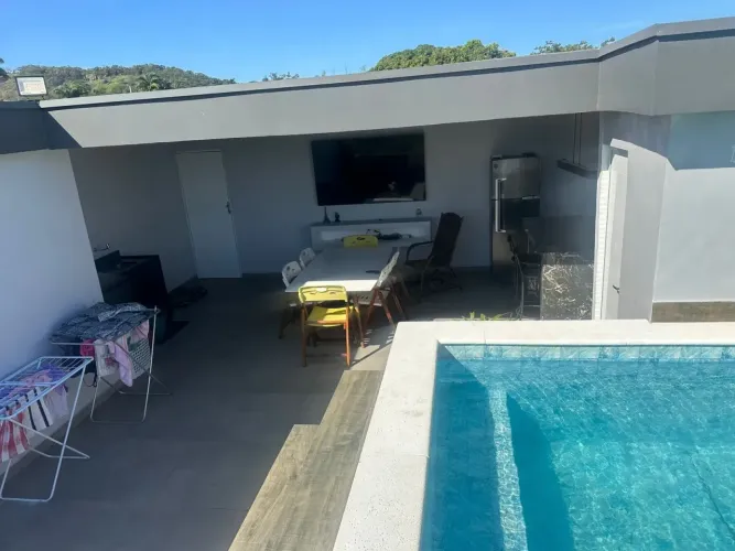 Pedra de Guaratiba-Cobertura Duplex-2 qtos(1 suíte)-3 banhs -Piscina -Área gourmet