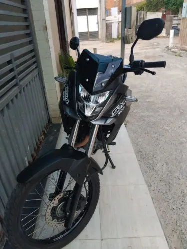 Vendo sahara 300 2024 cinza