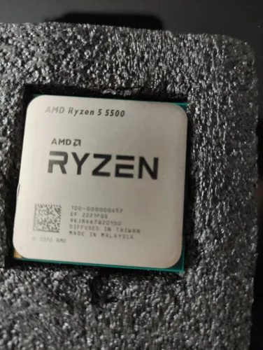 Processador AMD Ryzen 5 5500 AM4 - Usado (Perfeito Estado )*NAO ACOMPANHA COOLER*
