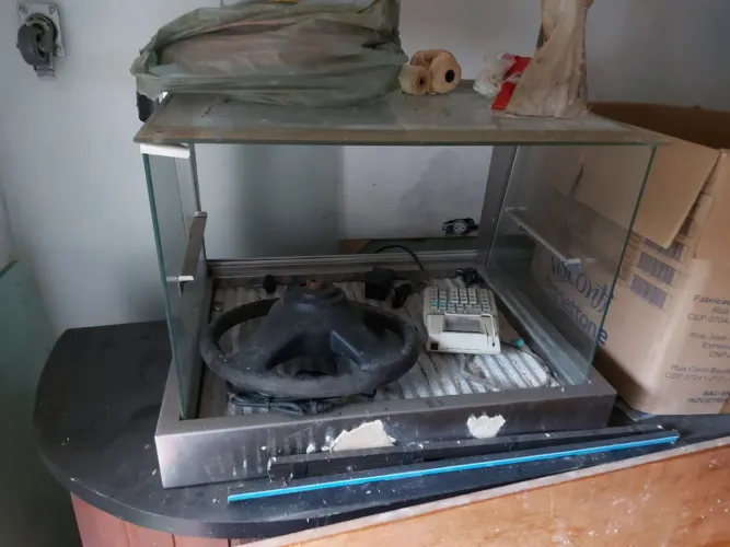 Estufa refrigerada usada
