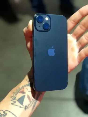 iPhone 13