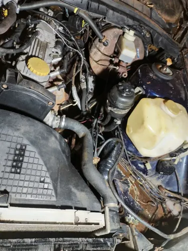 Ômega gls motor peças acessórios sucata alternador câmbio direção ar diferencial painel
